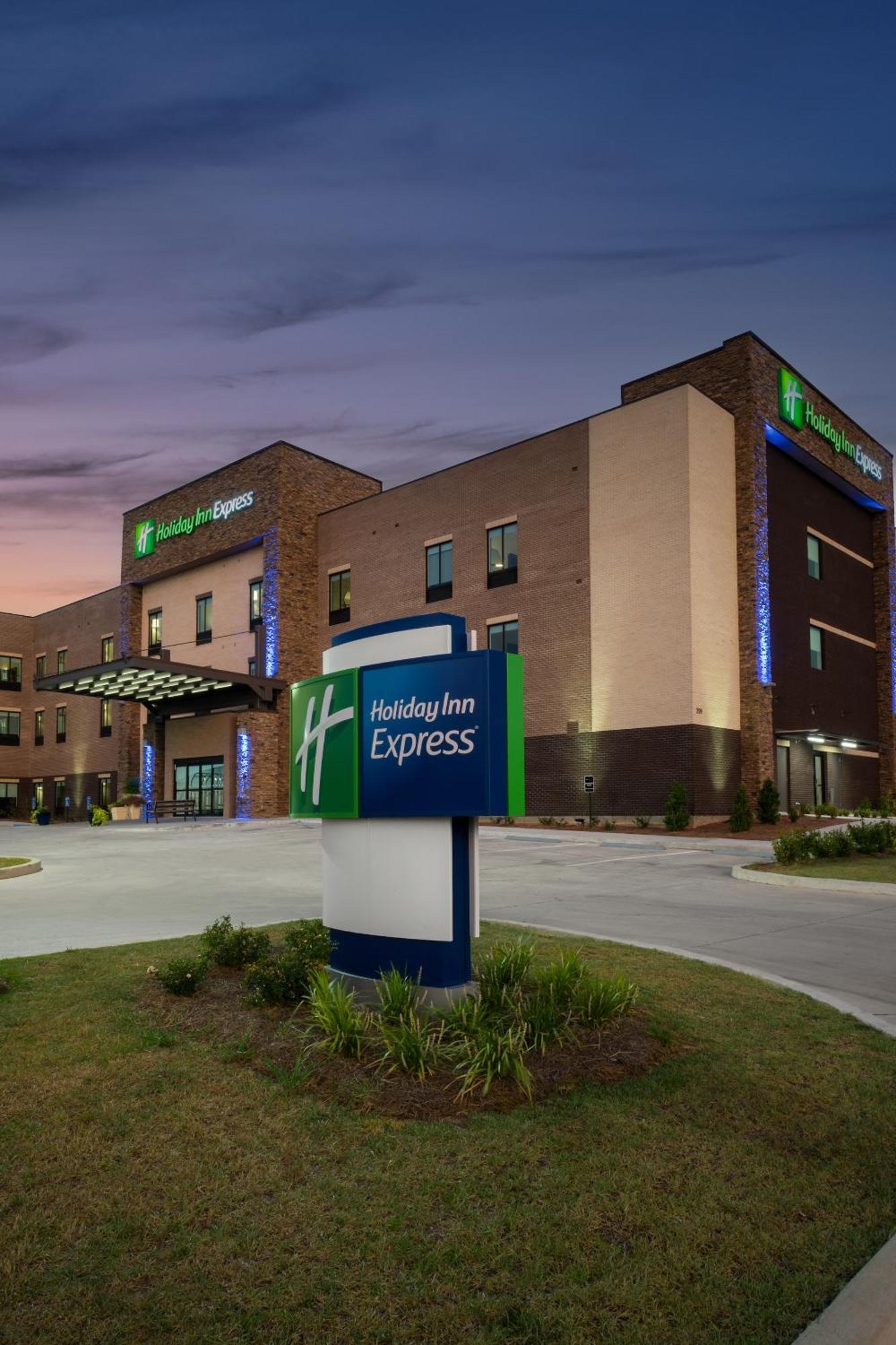 Holiday Inn Express - Hattiesburg West - Univ Area Exterior foto